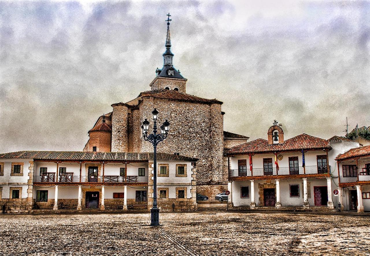 Alojamiento Colmenar de Oreja Plaza Mayor Exterior foto